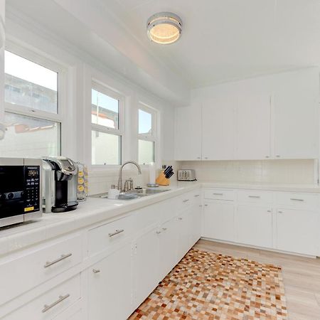 Lovely White Beach House 雷东多比奇 外观 照片