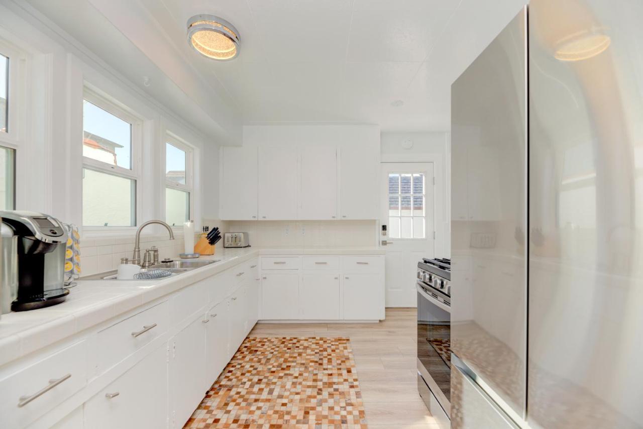 Lovely White Beach House 雷东多比奇 外观 照片