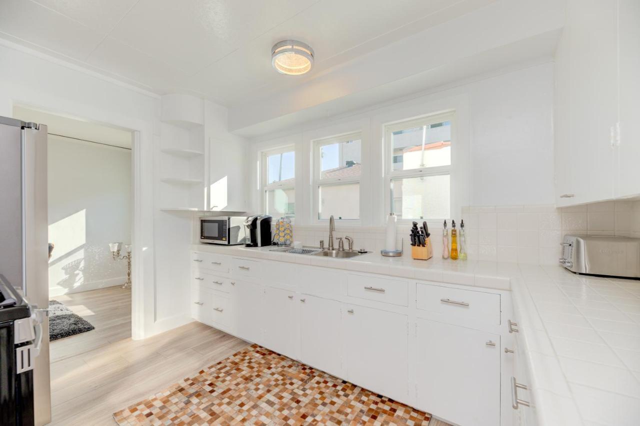 Lovely White Beach House 雷东多比奇 外观 照片